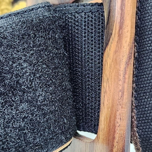 Women's Floral Design Hook And Loop Textile Belt - Picture 5 of 5